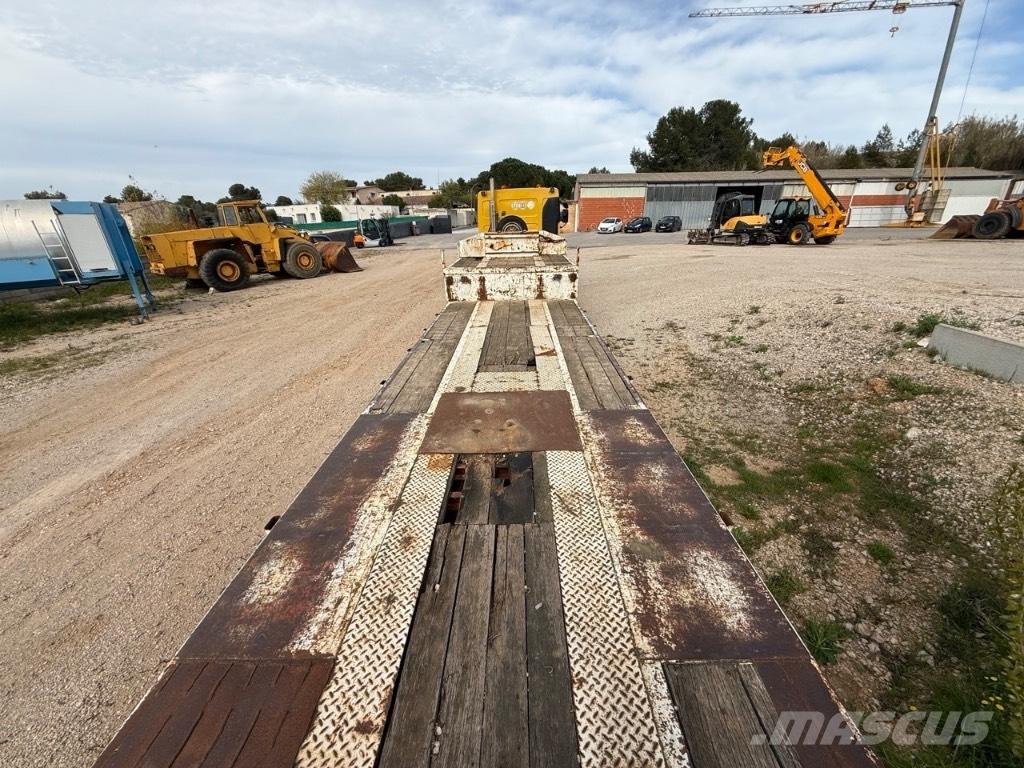 Renault Kerax Vehicle transport semi-trailers