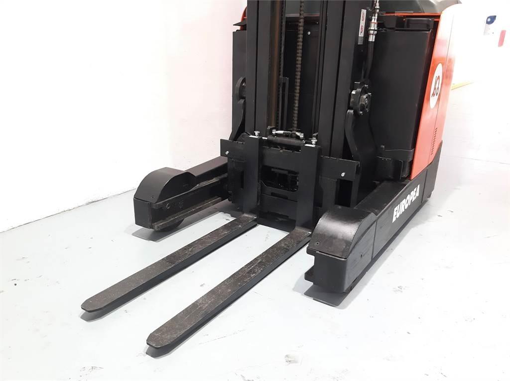 BT RRE 180 E Reach truck