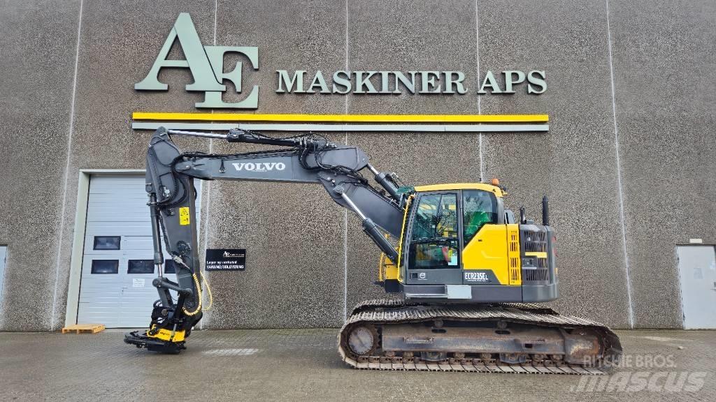 Volvo ECR 235 E L Crawler excavators