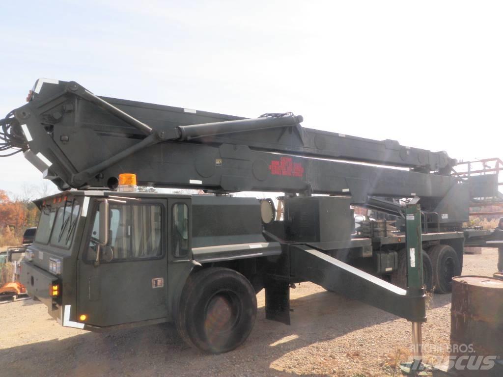 Condor 125S Articulated boom lifts