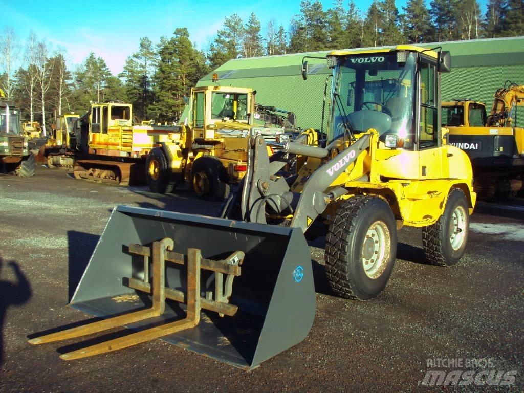 Volvo L 30 Wheel loaders