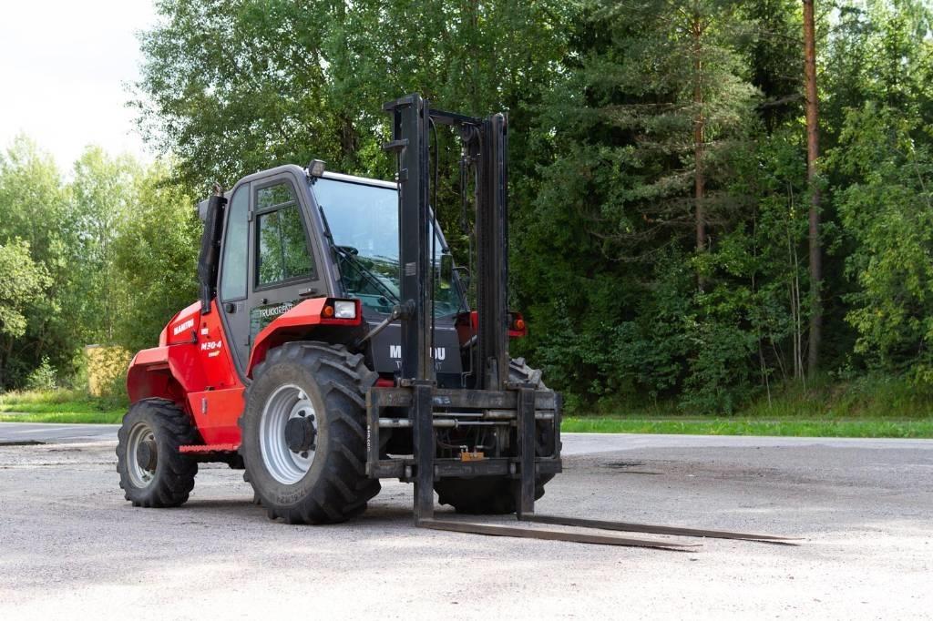 Manitou M 30.4 Rough terrain truck