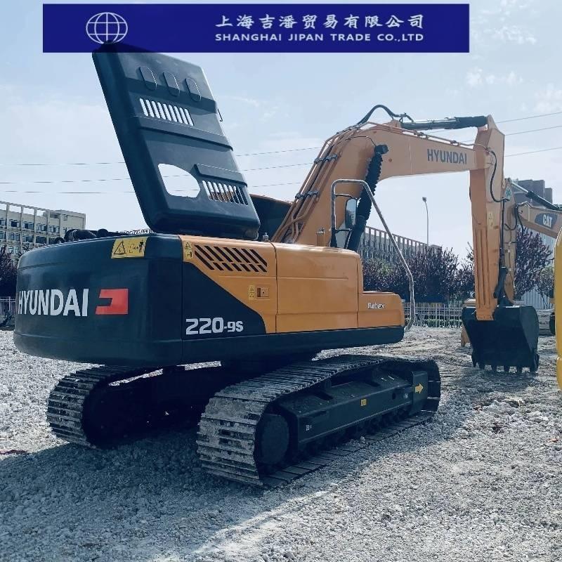 Hyundai R220 Crawler excavators
