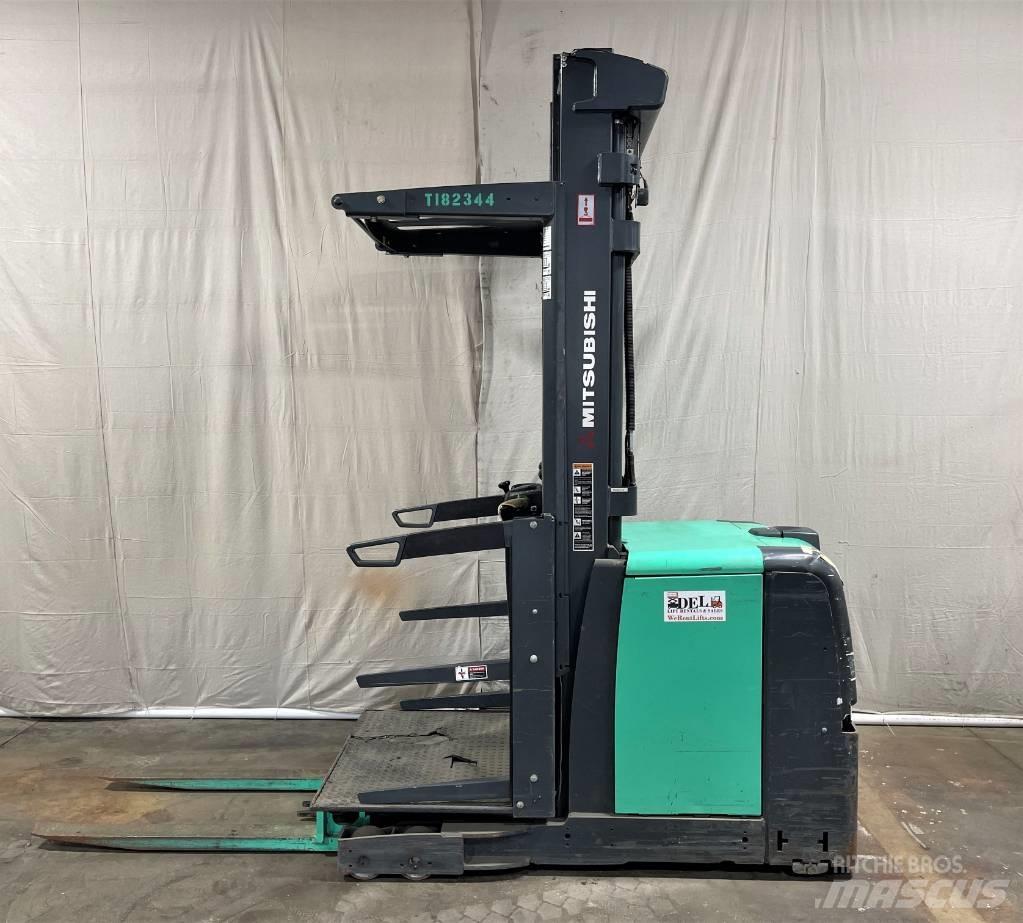 Mitsubishi EOP11N2 Medium lift order picker