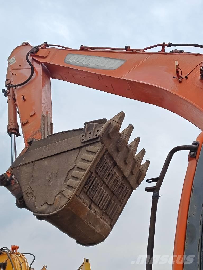 Doosan DX 300 LC-9C Crawler excavators