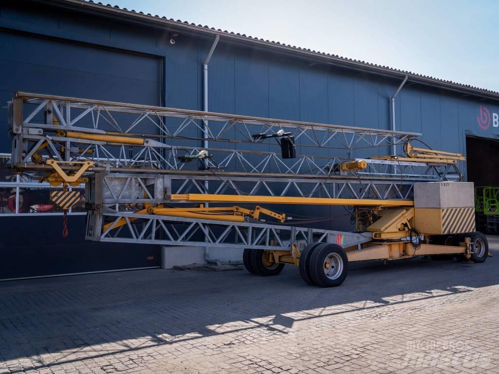 Potain GMH 519 Self-erecting cranes