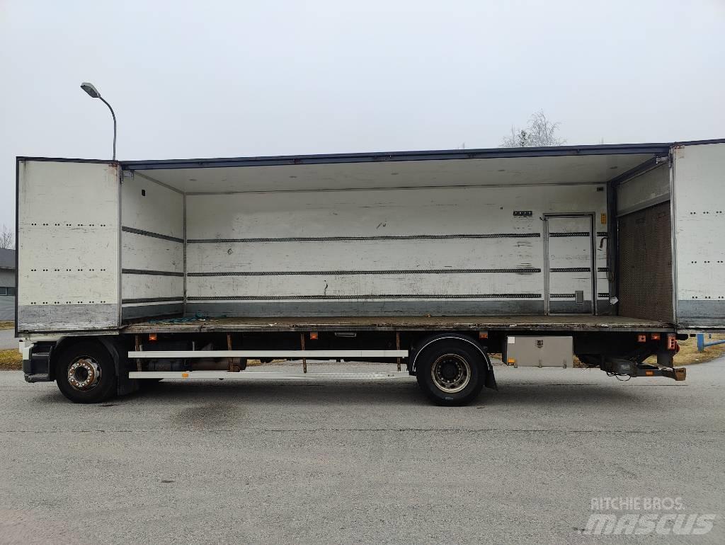 Volvo FL 260 Box trucks