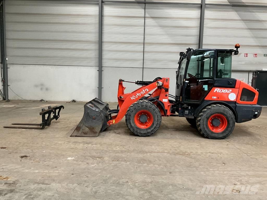 Kubota R 082 Wheel loaders