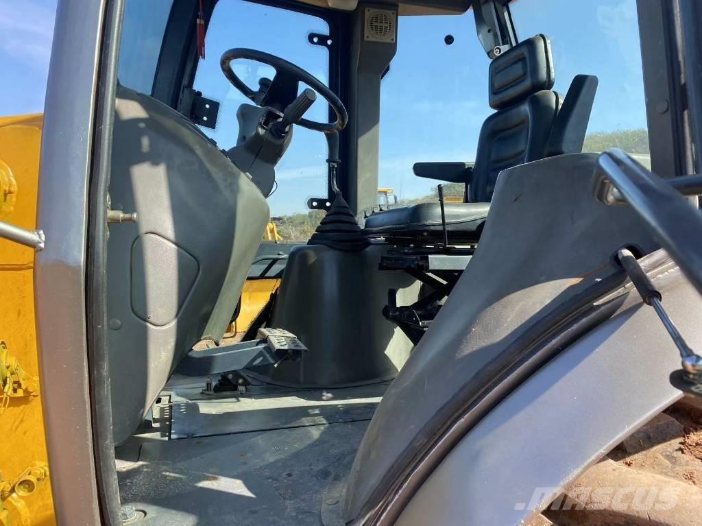 JCB 3CX Backhoe