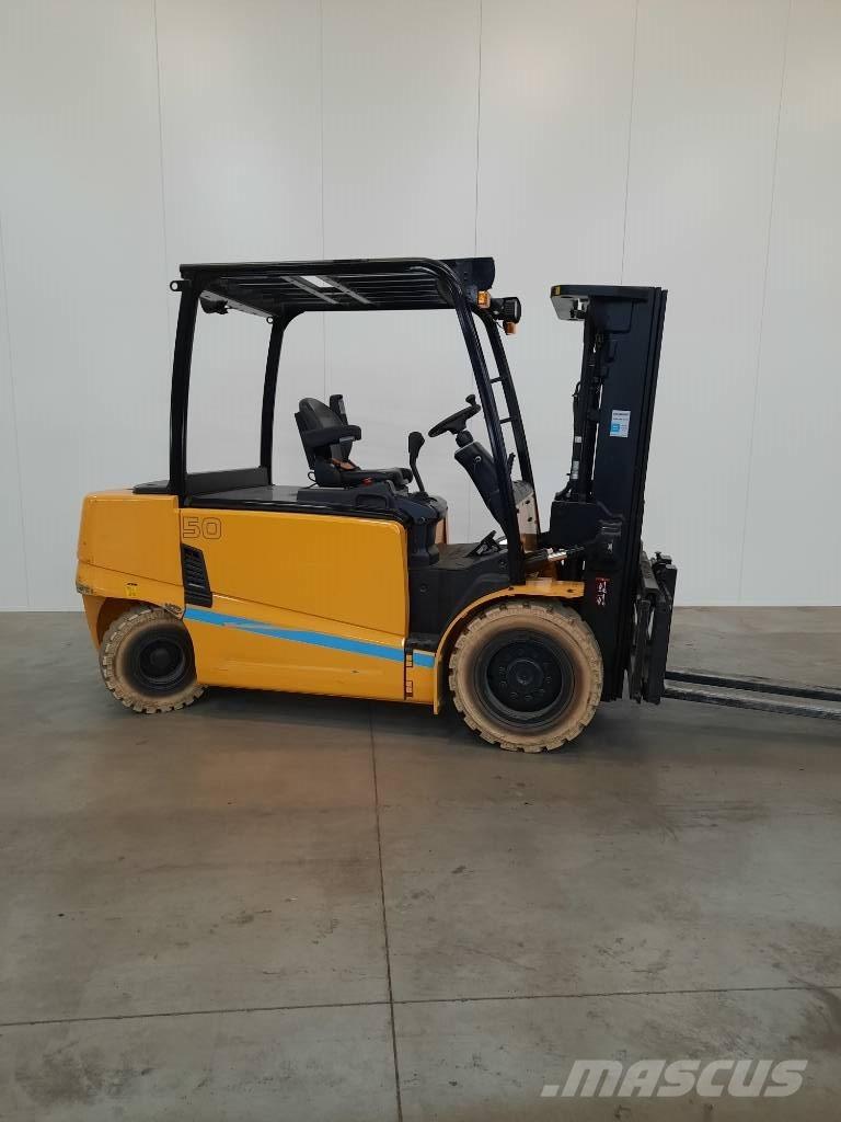 Hyundai HX50 Electric forklift trucks