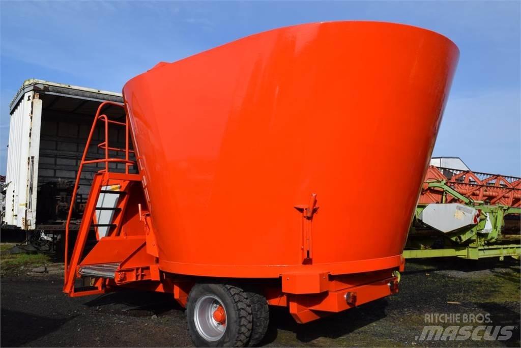 Omas California 18 Feed mixer
