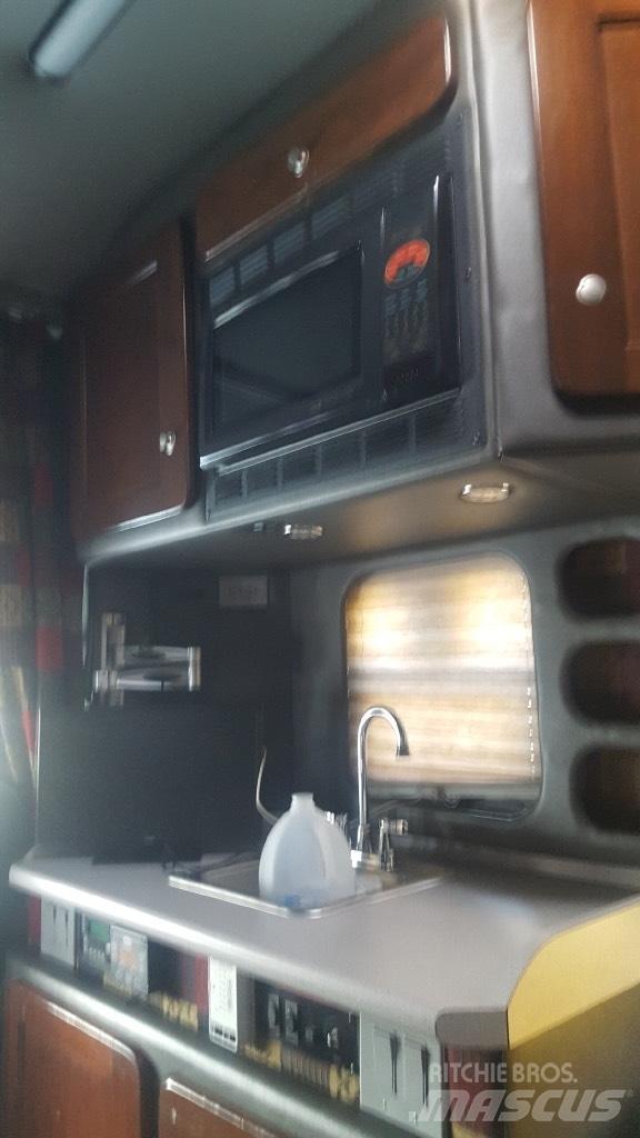 Freightliner M2 Prime Movers