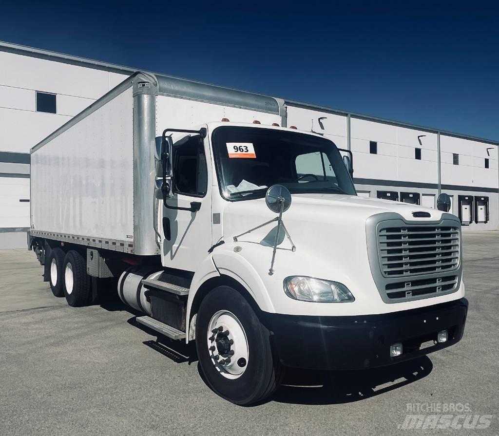 Freightliner M 106 Box trucks
