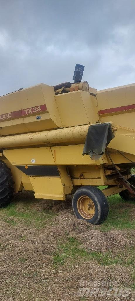 New Holland TX 34 Combine harvesters
