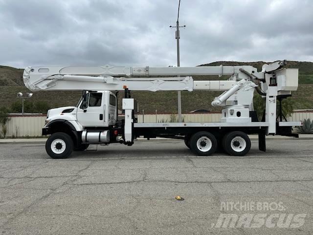International 7400 Other trucks