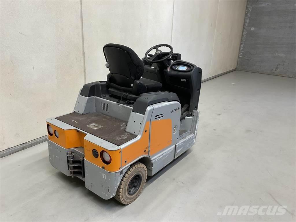 Still LXT70 Terminal tractors