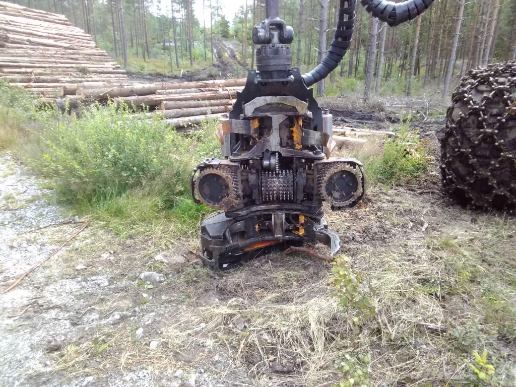 Ponsse SCORPION 8W Harvesters