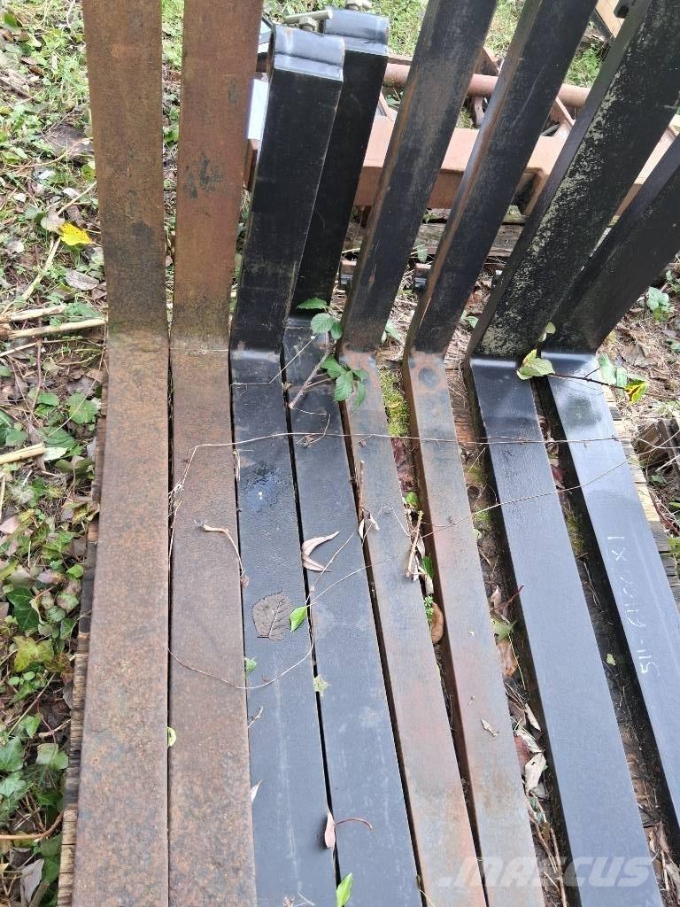 JCB Q FIT FORKS Other loading and digging and accessories