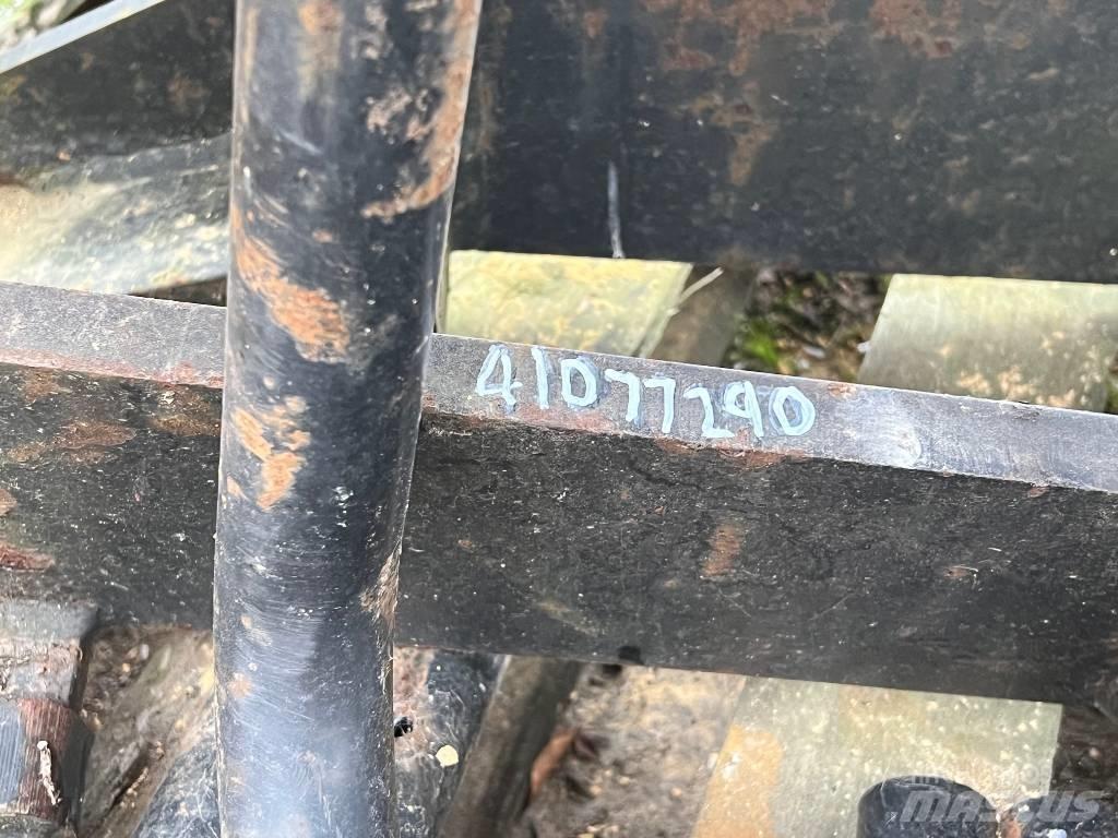 JCB Q FIT FORKS Other loading and digging and accessories