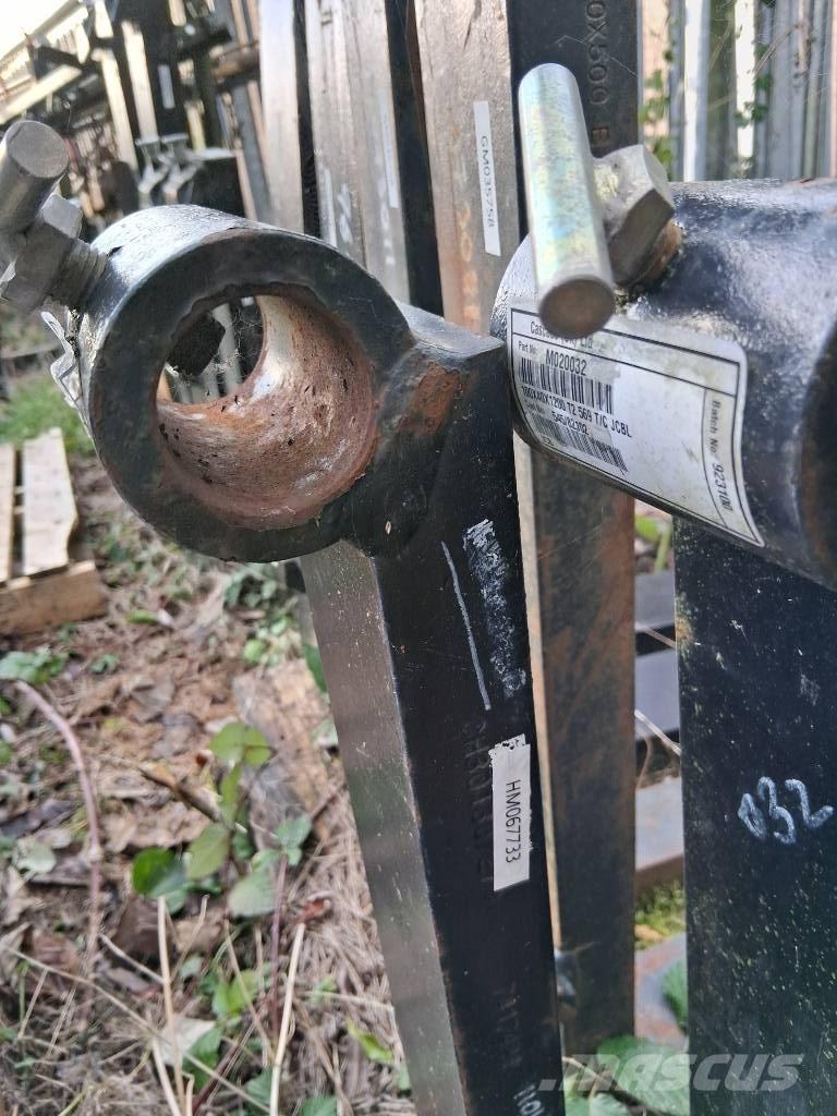 JCB Q FIT FORKS Other loading and digging and accessories