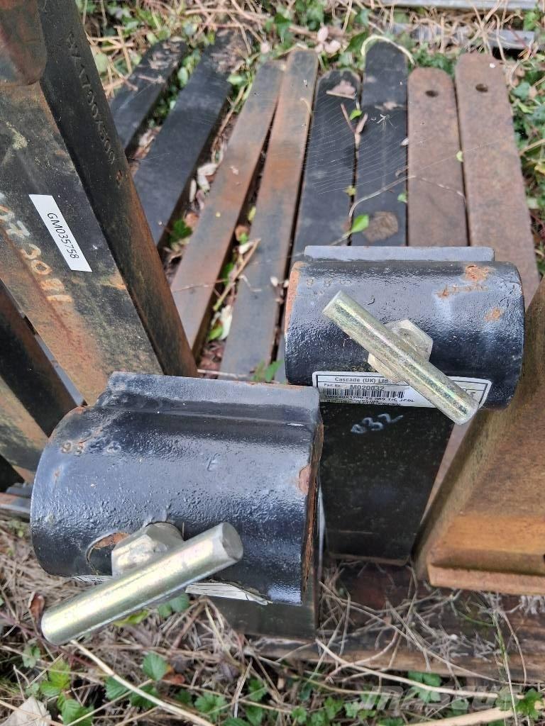 JCB Q FIT FORKS Other loading and digging and accessories