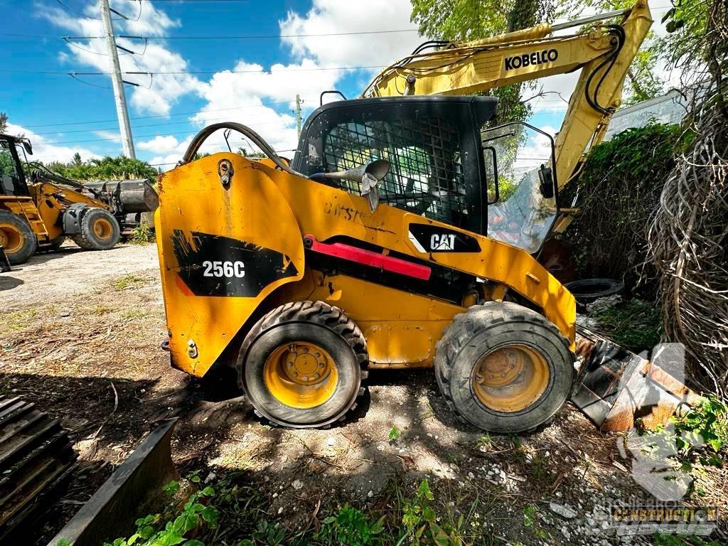 CAT 256 C Skid steer loaders