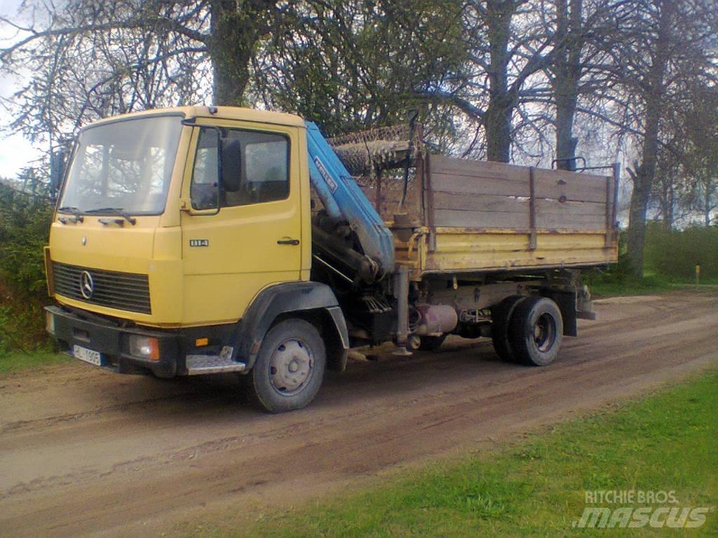 Mercedes-Benz 814 Tipper trucks