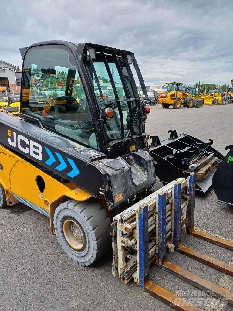 JCB Teletrukki Electric forklift trucks