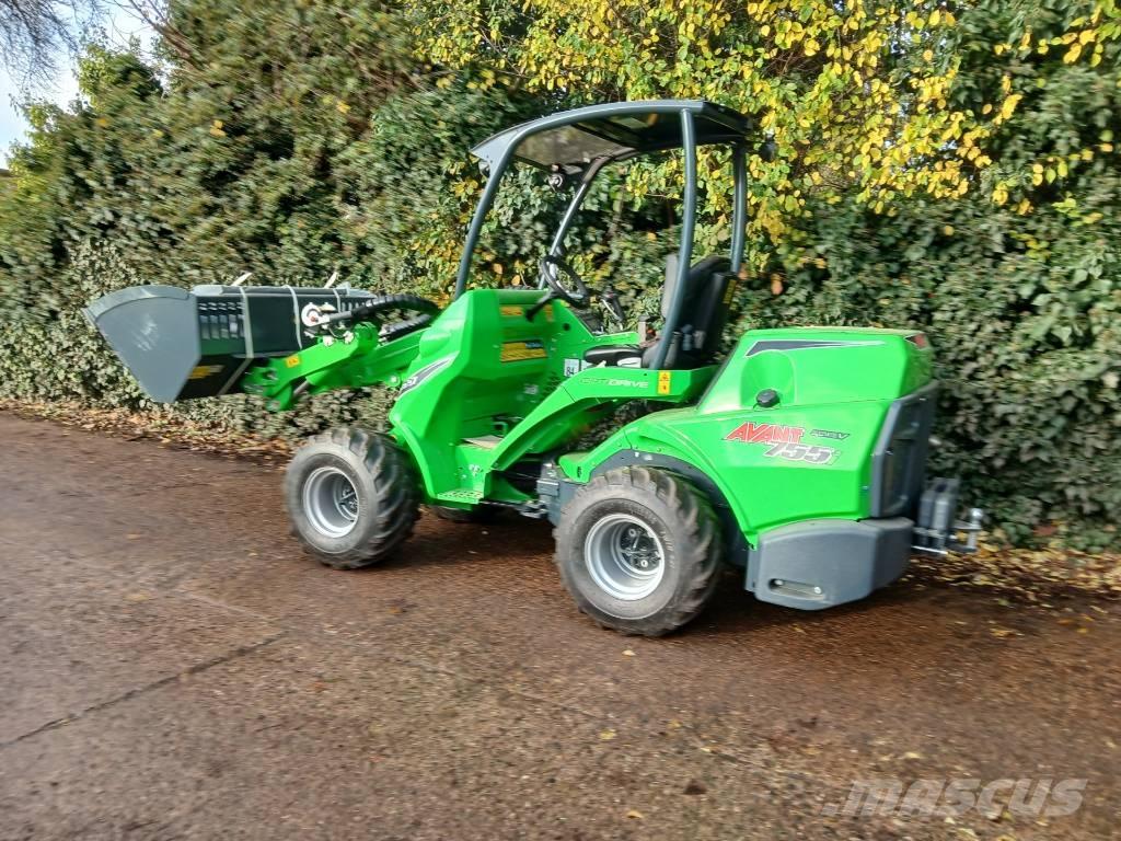 Avant 755i Mini loaders