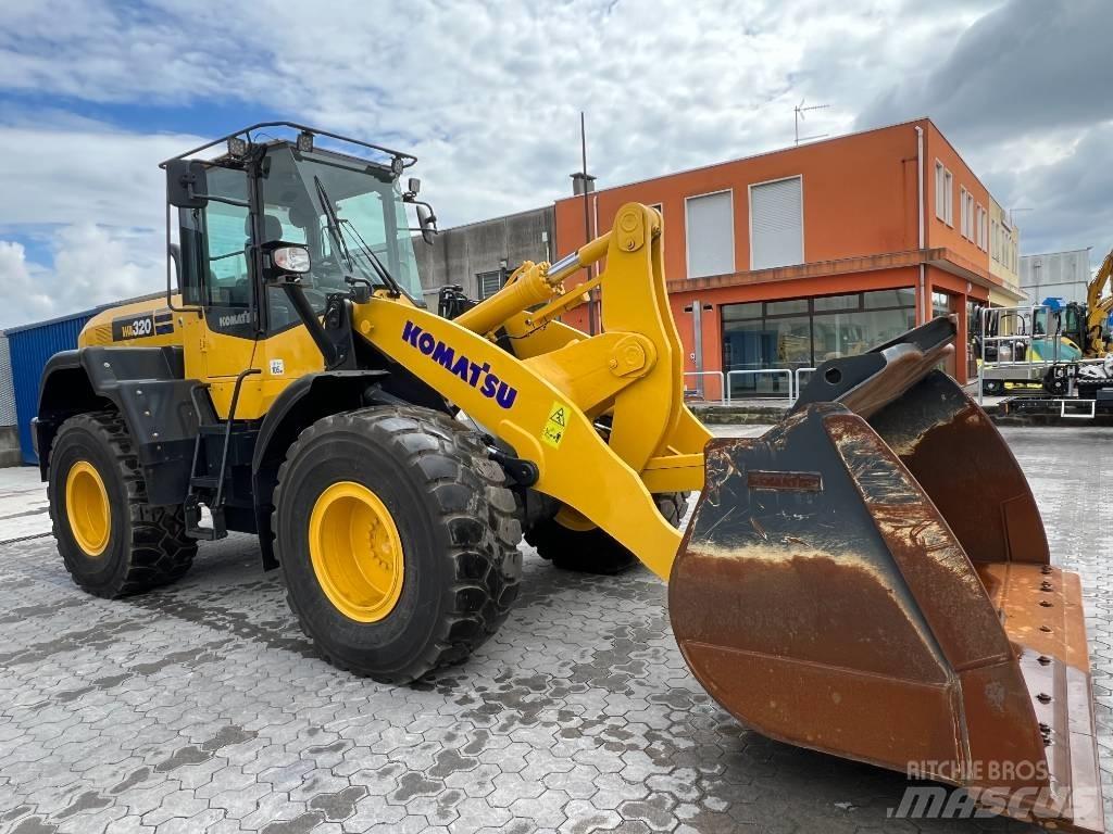 Komatsu WA320-7 Wheel loaders