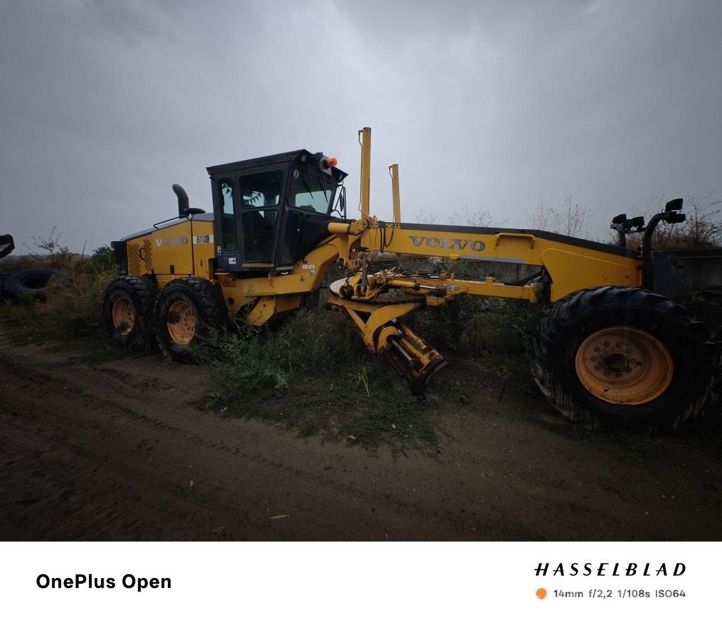  Greder Volvo G710 Axles