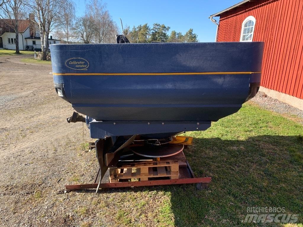 Bogballe M2 Mineral spreaders