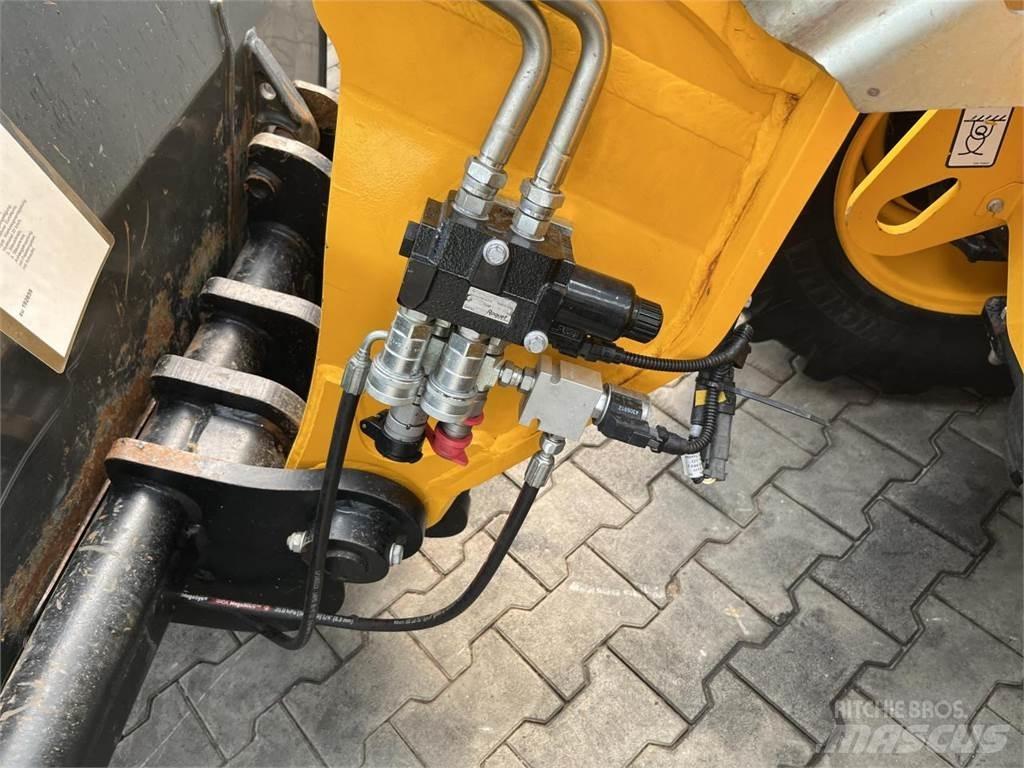 JCB 525-60 Hi Viz Telehandlers