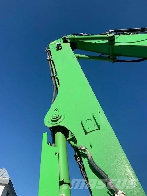 Sennebogen 830R HDD Demolition excavators