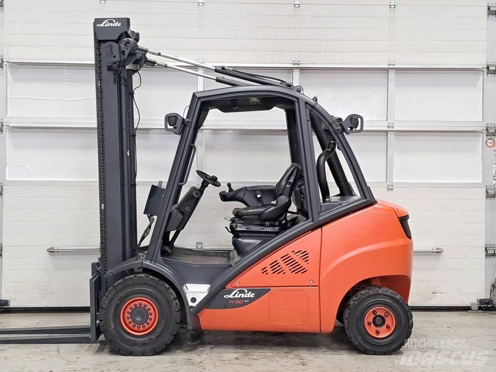 Linde H30D-02 Diesel trucks