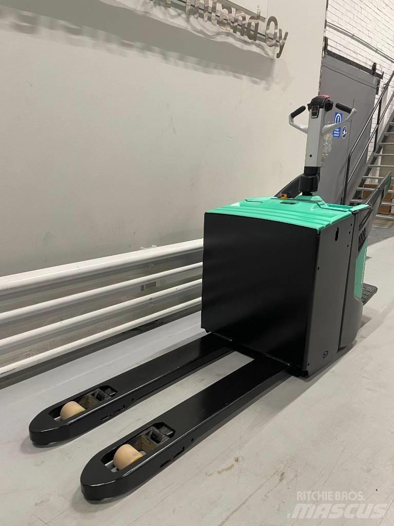 Mitsubishi PBV 20 N2 Low lift with platform