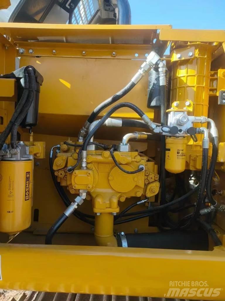 CAT 320D2L Crawler excavators