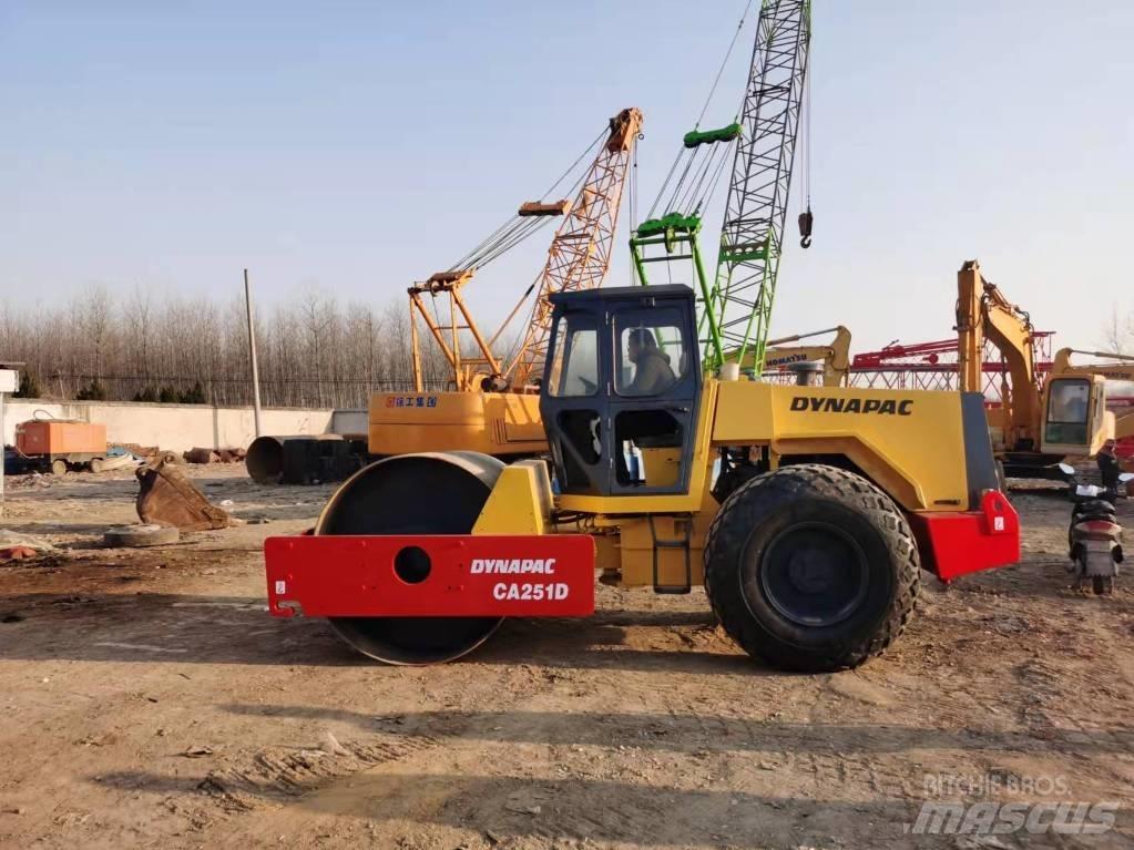 Dynapac CA251D Single drum rollers