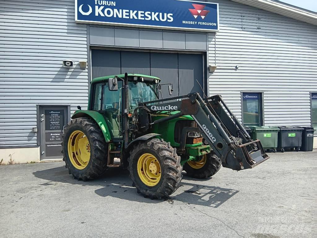 John Deere 6220 Tractors
