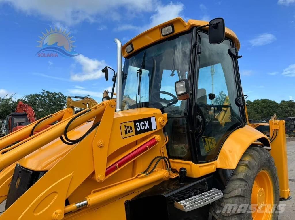 JCB 3 CX Backhoe