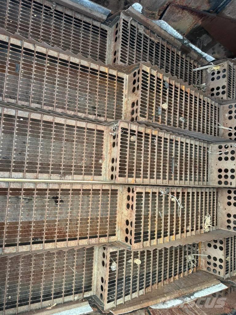 New Holland CX 760 Combine harvesters