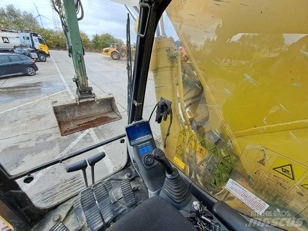 Komatsu PC228USLC-8 Crawler excavators