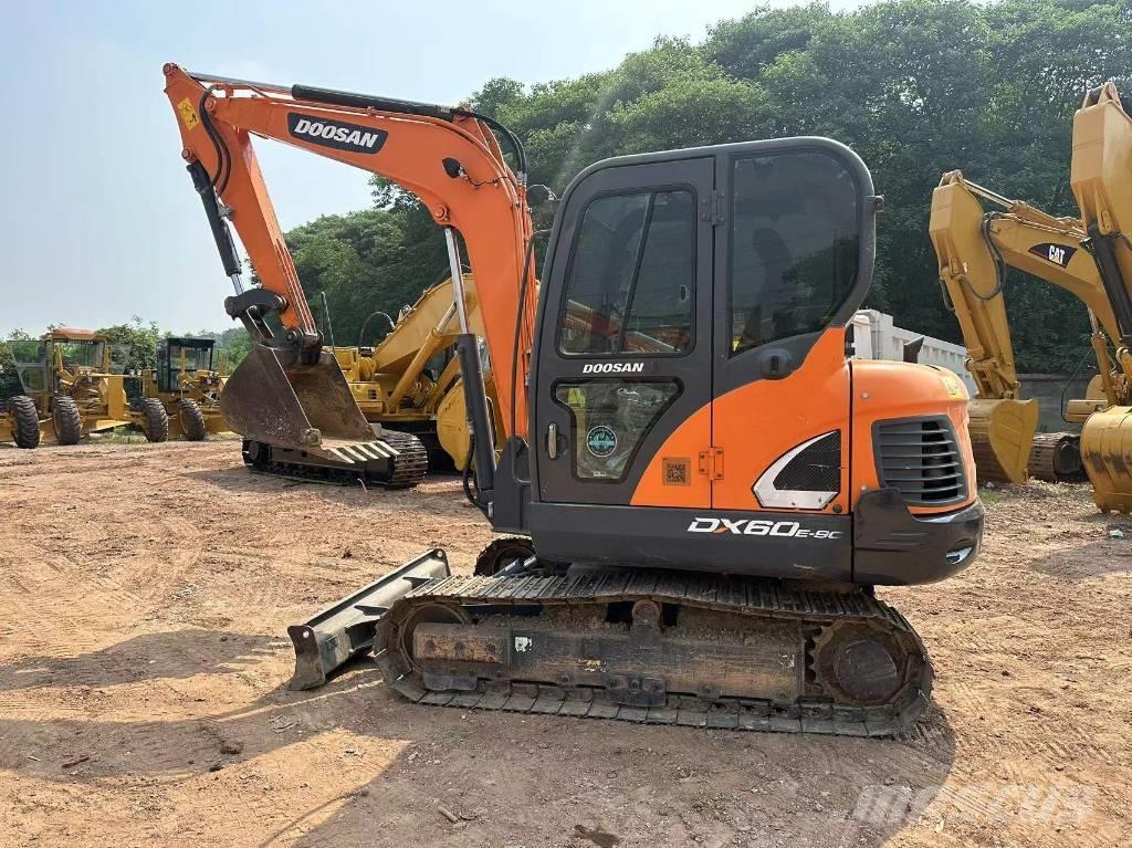Doosan DX 60 Crawler excavators