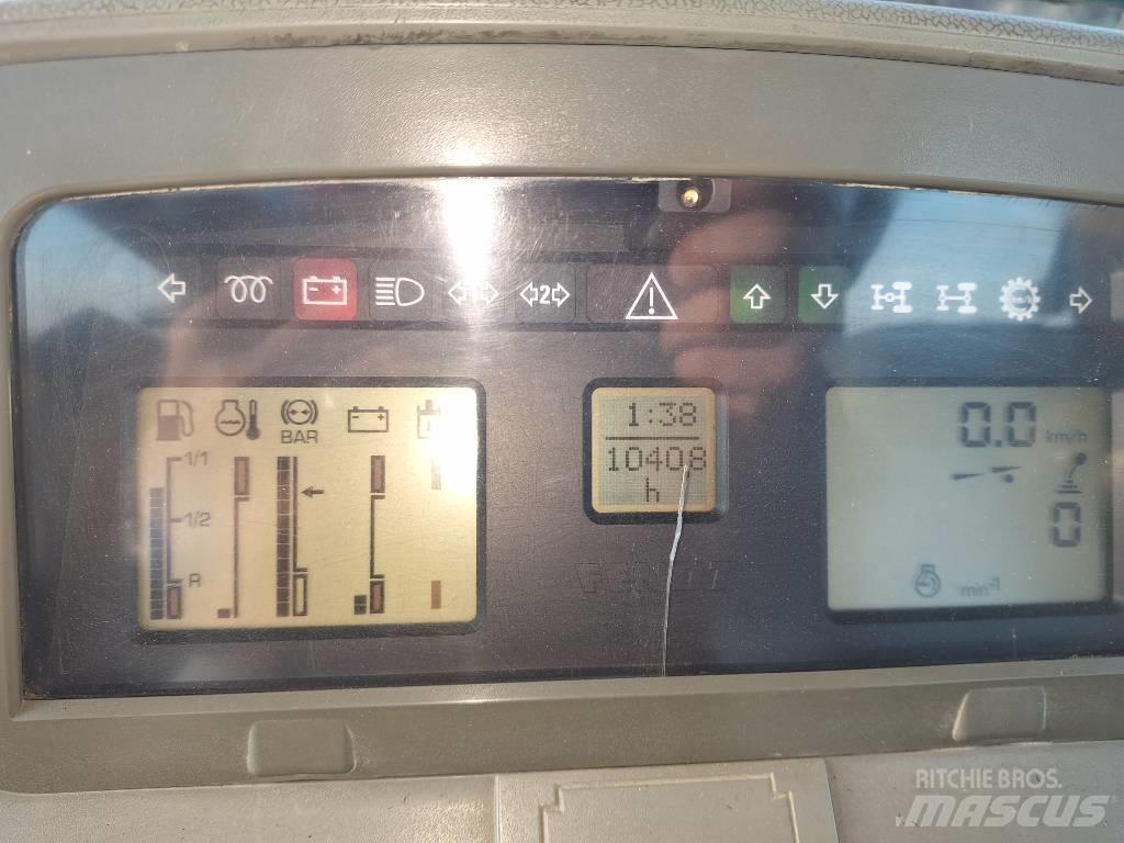 Fendt 716 Vario Tractors