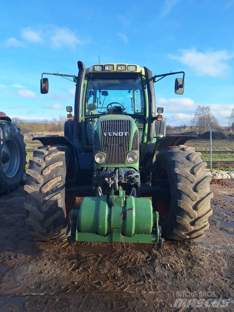 Fendt 716 Vario Tractors