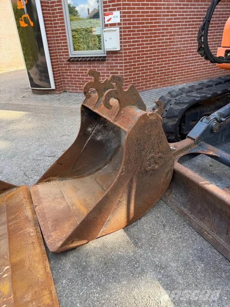 Doosan S75-V Crawler excavators