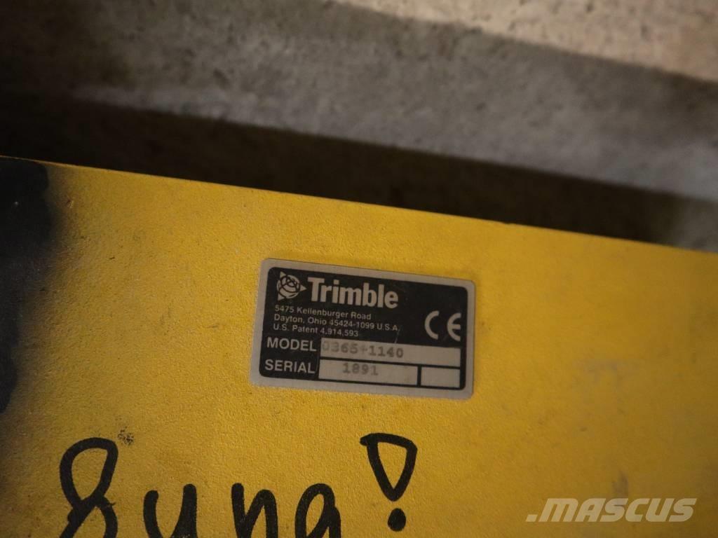 Trimble BladePro Other components