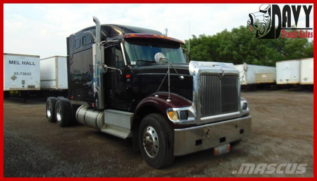 International 9900 i Prime Movers