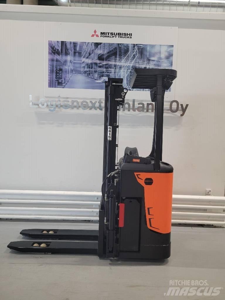 Rocla SST 16 ACI Self propelled stackers