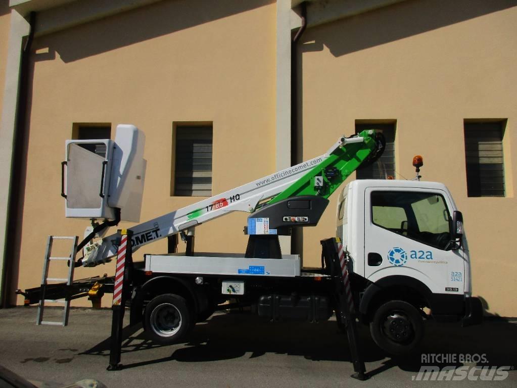 Comet 17/2/8 Truck mounted platforms